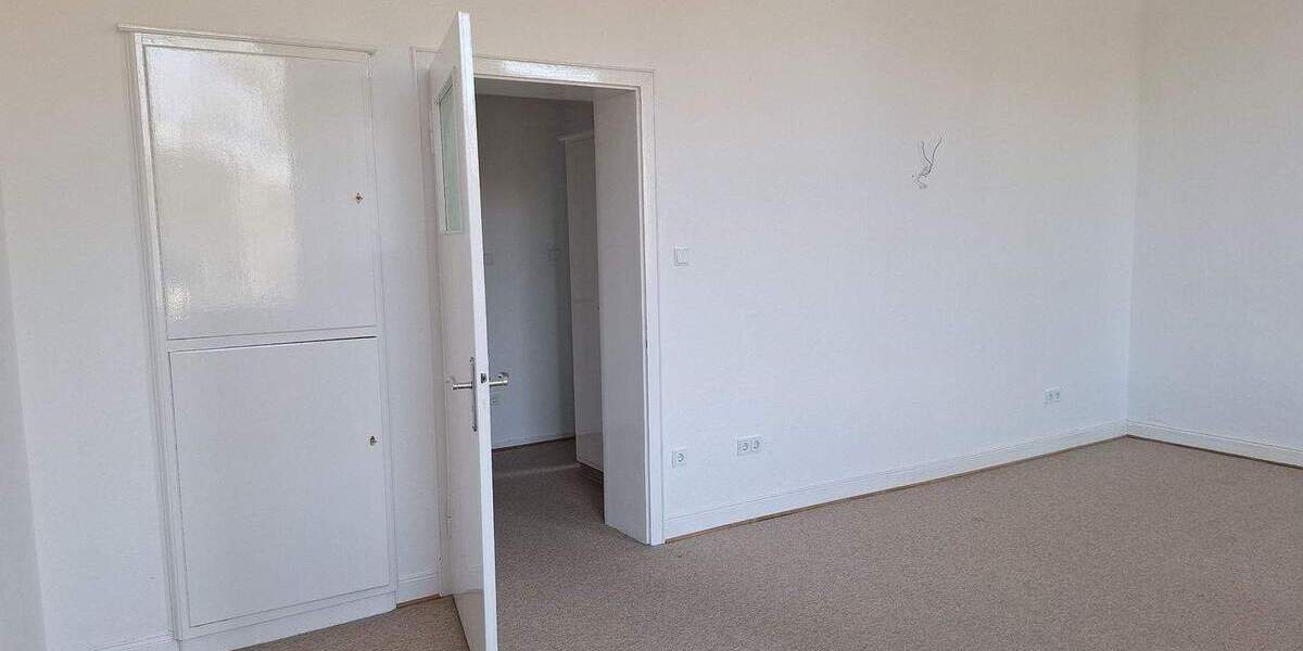 Etagenwohnung Bochum Ehrenfeld - 4 Zimmer, 166 m&sup2;, 1.530&euro; | Angebot:25601024