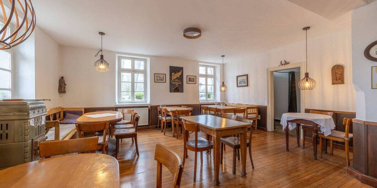 Denkmalgeschütztes Anwesen in idyllischer Lage von Duisburg-Friemersheim 8 zimmer