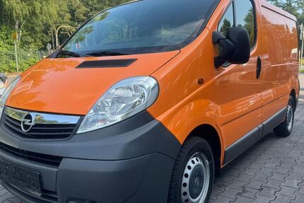 Opel Vivaro 104.000 km 7.850 &euro; Bottrop 46238