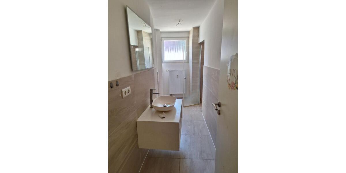 Provisionsfrei* Große 4-Zi-Wo, Gelsk Heßler, bezugsfrei, Erdgeschoß, Garage mgl. 4 zimmer