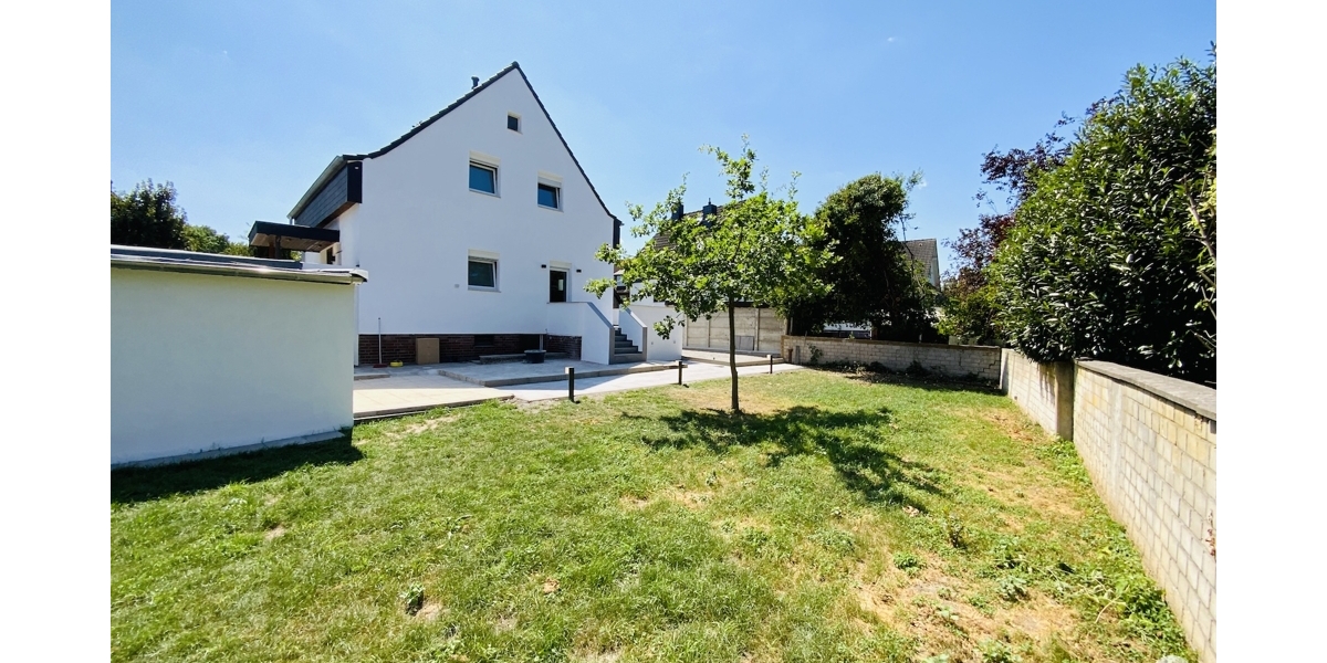 Einfamilienhaus mit 5 Zimmern und 2 Bädern, großem Garten ideal für Familien. Komplett saniert! - Einfamilienhaus Düsseldorf / Rath Rath | Angebot:27112998