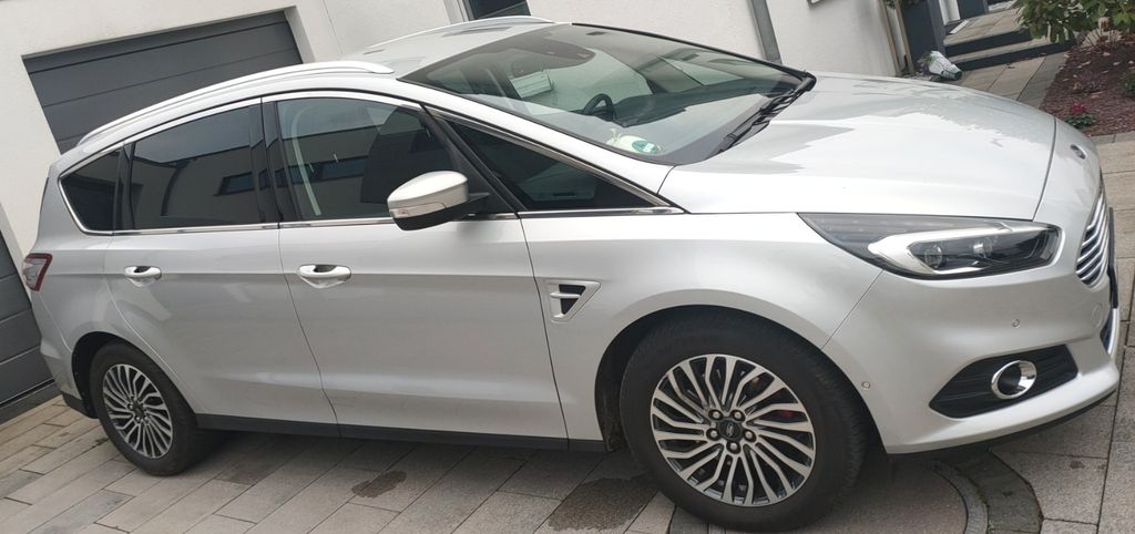Ford S-Max 125.000 km 16.400 &euro; NEUKIRCHEN-VLUYN 47506