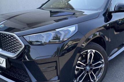 BMW iX2 17.918 km 47.960 € Essen 45134