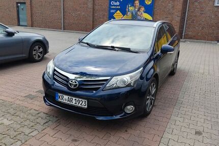 Toyota Avensis Verso