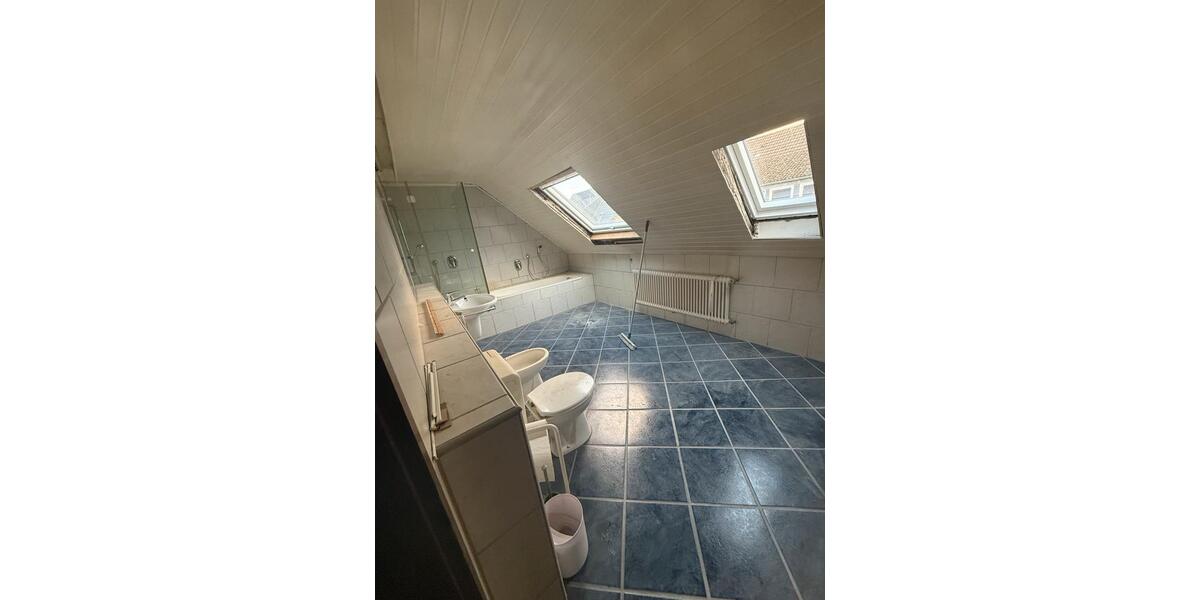 Einfamilienhaus Krefeld Benrad - 7 Zimmer, 250 m&sup2;, 400.000&euro; | Angebot:27162454
