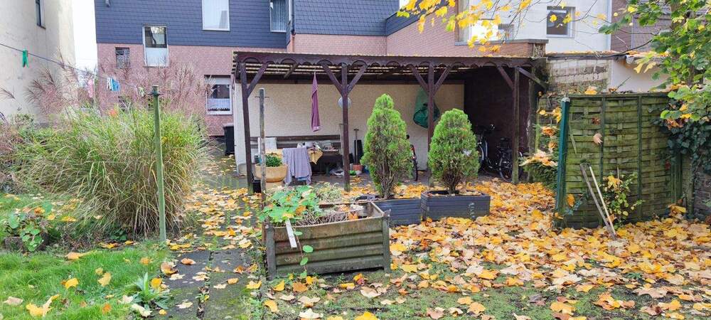 Mehrfamilienhaus, Wohnhaus Recklinghausen Hochlar - 9 Zimmer, 225 m&sup2;, 290.000&euro; | Angebot:25661193
