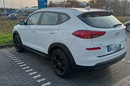Hyundai TUCSON 87.620 km 15.200 &euro; Düsseldorf 40468