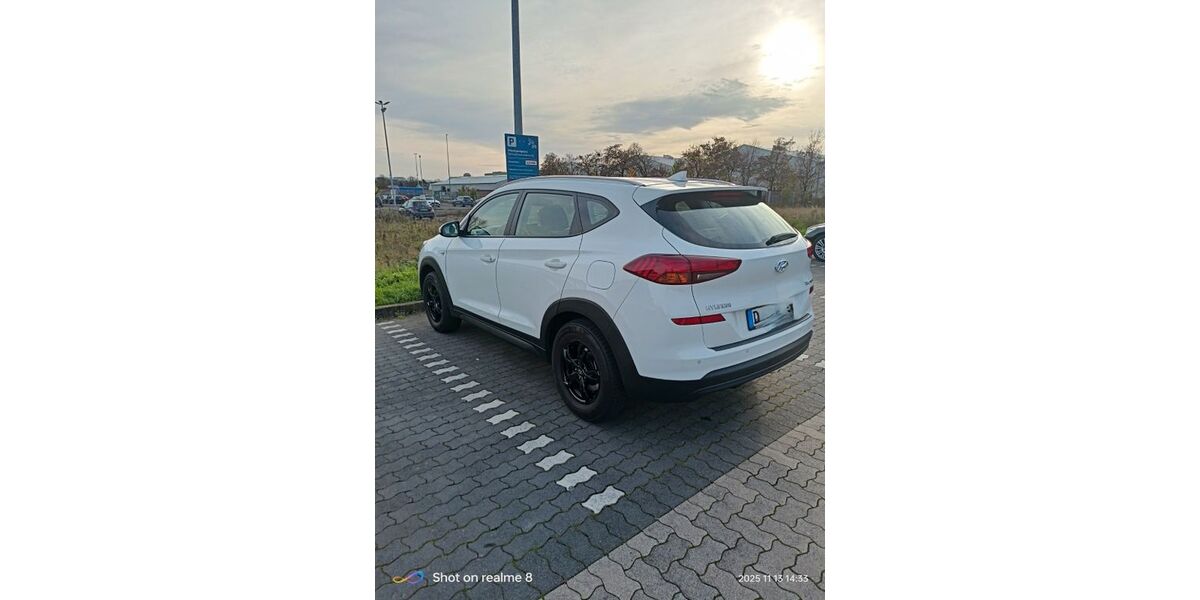 Hyundai TUCSON 87.620 km 15.200 &euro; Düsseldorf 40468