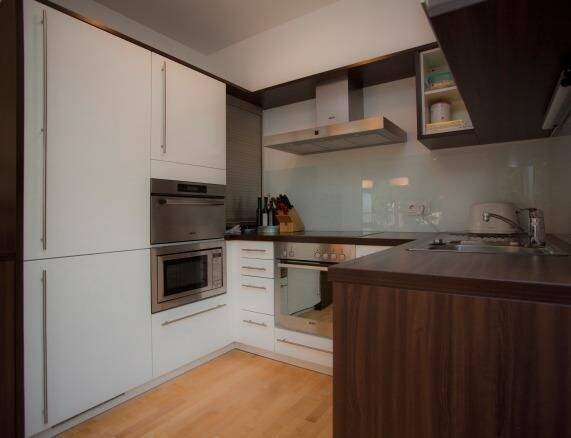 Etagenwohnung Krefeld Inrath/Kliedbruch - 3 Zimmer, 111 m&sup2;, 470.000&euro; | Angebot:23971431