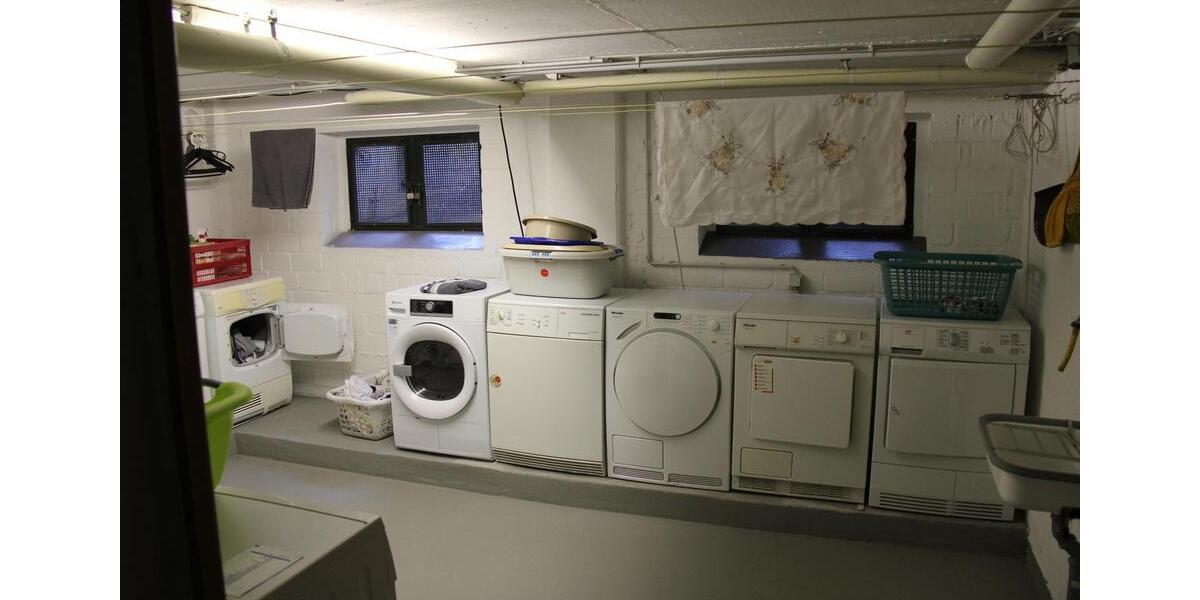 Dachgeschoßwohnung Oberhausen - 2 Zimmer, 36 m&sup2;, 380&euro; | Angebot:26227256