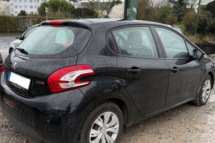 Peugeot 208 122.550 km 4.000 &euro; Krefeld 47803