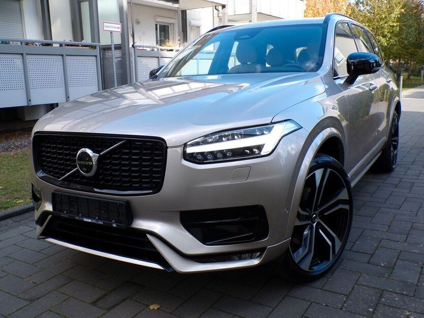 Volvo XC90 95.000 km 46.840 € Düsseldorf 40468