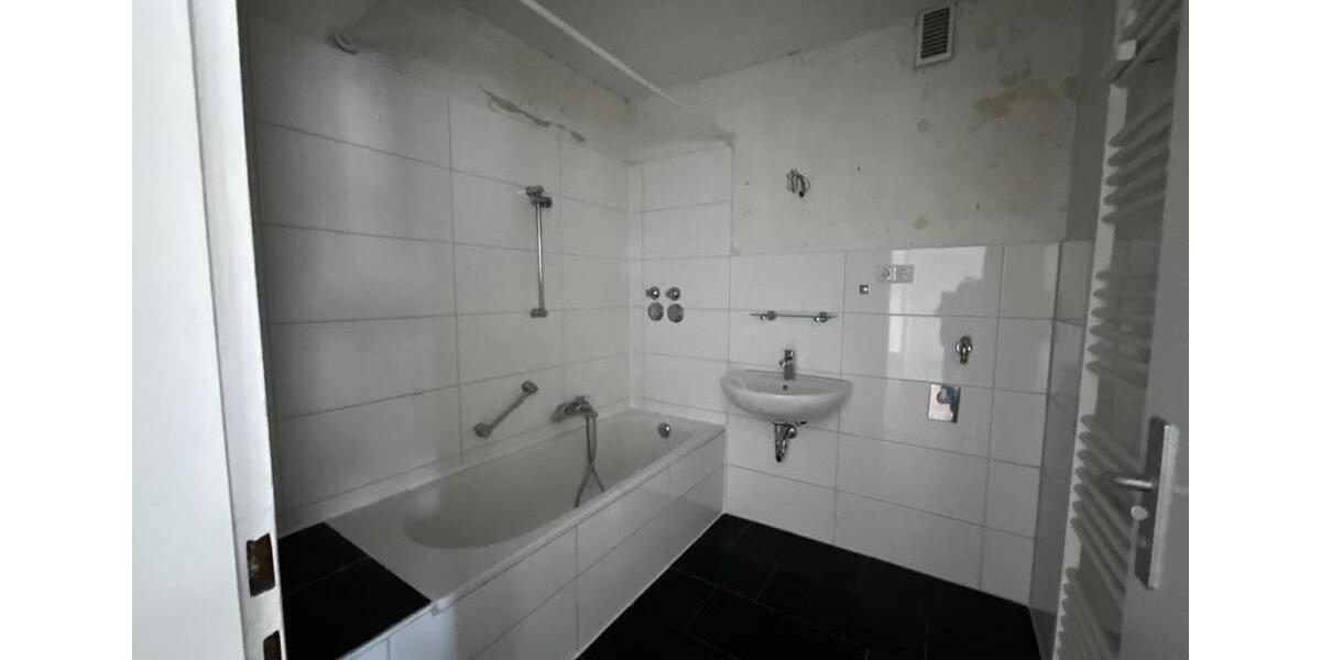 Etagenwohnung Moers - 3 Zimmer, 74 m&sup2;, 749&euro; | Angebot:25131694