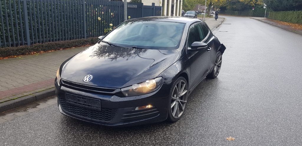 VW Scirocco 199.000 km 4.999 € Gelsenkirchen 45889