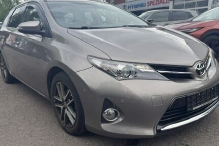 Toyota Auris 150.431 km 6.900 &euro; Gelsenkirchen 45891