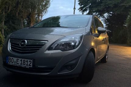 Opel Meriva 220.000 km 2.900 € Bochum 44803