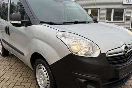 Opel Combo 149.000 km 5.999 &euro; Bochum 44869