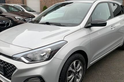 Hyundai i20 56.000 km 13.500 &euro; Moers 47443