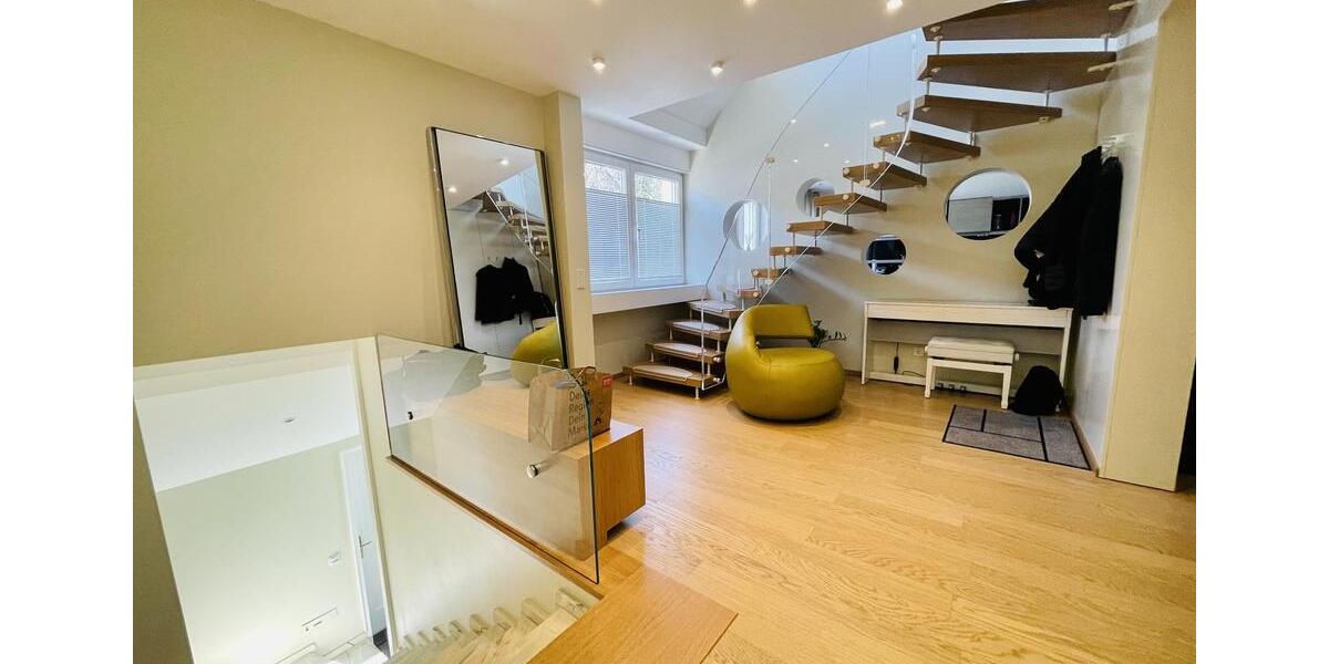 Designer Maisonette-Wohnung nähe Zoopark mit Blick ins Grüne, Fussbodenheizung, Kamin, Terrasse 5 zimmer