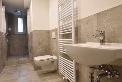 Wohnung zum Mieten in Düsseldorf 1.250 € 75.9 m² 3 zimmer