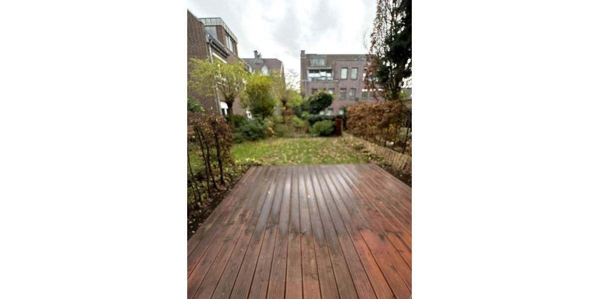 Schönes Apartment mit Terrasse, Garten und Tiefgaragenstellplatz in bester zentrumsnaher Lage 1 zimmer