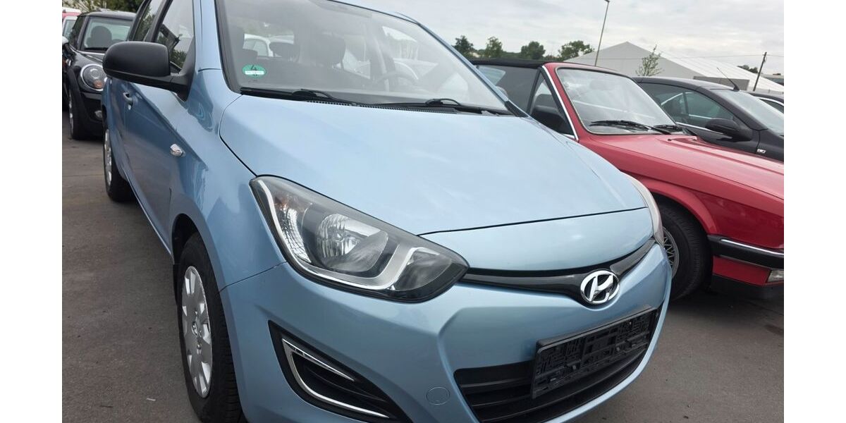 Hyundai i20 129.000 km 3.300 &euro; Moers 47441