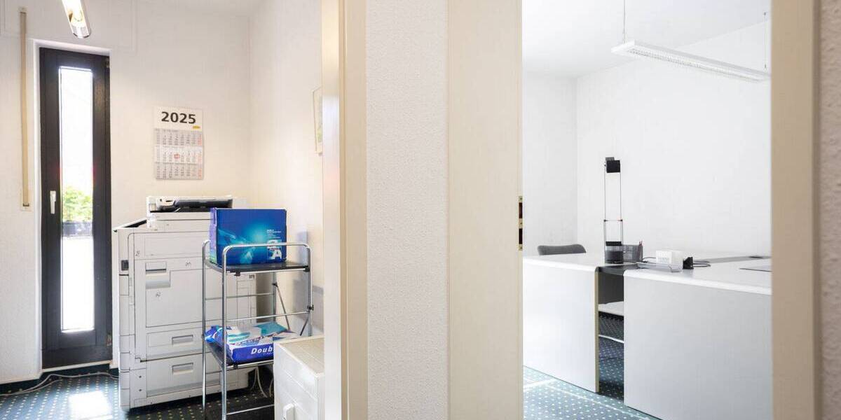 Bismarckplatz! Großzügige Eigentumswohnung mit 2 Terrassen in beliebtem Gebäudekomplex 5 zimmer