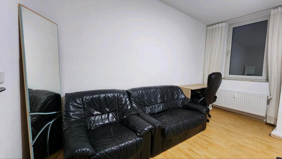 Dachgeschoßwohnung Essen Stadtbezirk III - 4 Zimmer, 90 m&sup2;, 900&euro; | Angebot:26052846