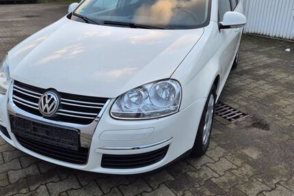 VW Golf 184.018 km 2.999 € Dinslaken 46535