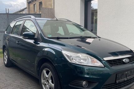 Ford Focus 188.362 km 2.750 € Recklinghausen 45663