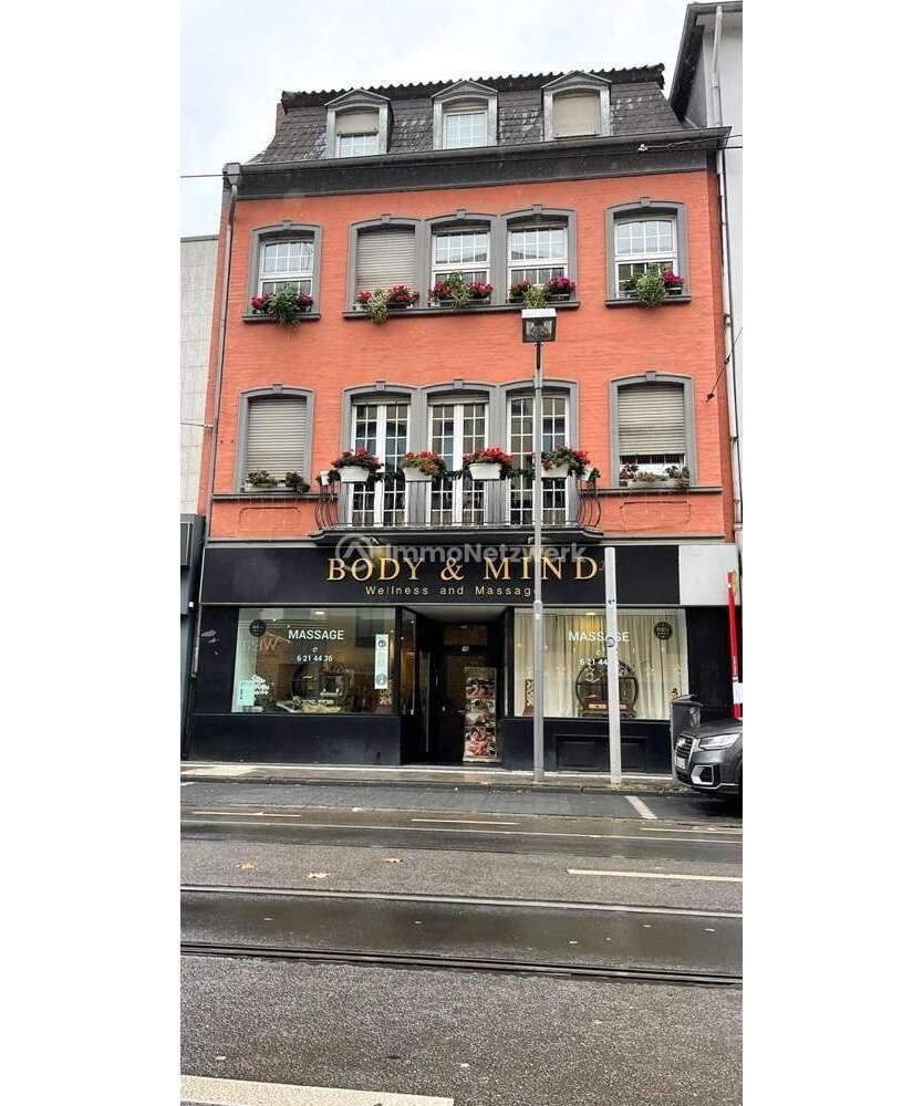 Haus zum Kaufen in Krefeld Cracau 595.000 € 420 m²