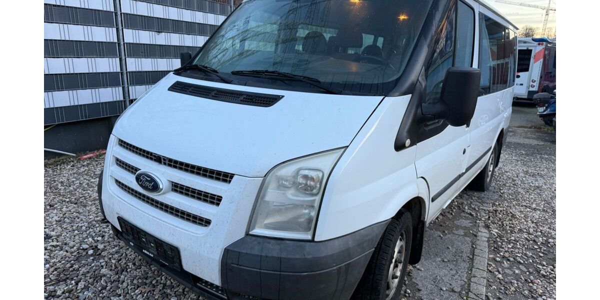 Ford Transit 420.620 km 3.451 &euro; Essen 45143