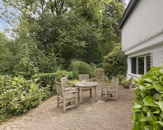 Ihr Rückzugsort im Grünen - Bungalow mit Einliegerwohnung in Mettmann-Metzkausen 6 zimmer