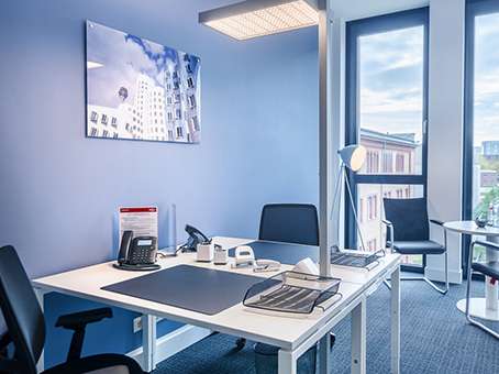Büro in Düsseldorf 906 € 24 m² zimmer