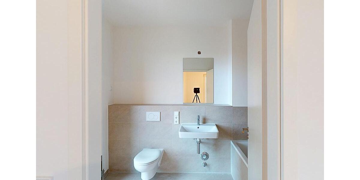 Tolle Wohnlage in Heerdt: Moderne 4-Zimmer-Wohnung mit Balkon und zwei Bädern (mietpreisgedämpft) 4 zimmer