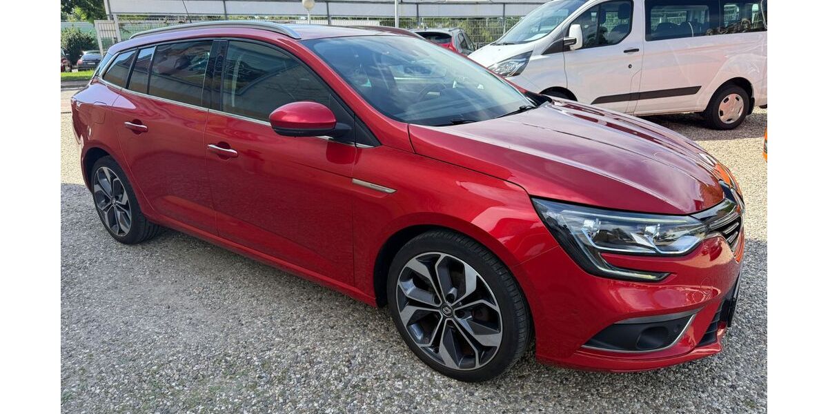 Renault Megane 61.545 km 9.900 &euro; Wesel 46485