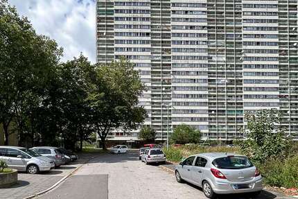 Wohnung zum Kaufen in Duisburg 20.000 € 84 m² 3 zimmer