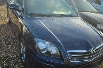 Toyota Avensis 200.000 km 3.880 &euro; Rheinberg 47495