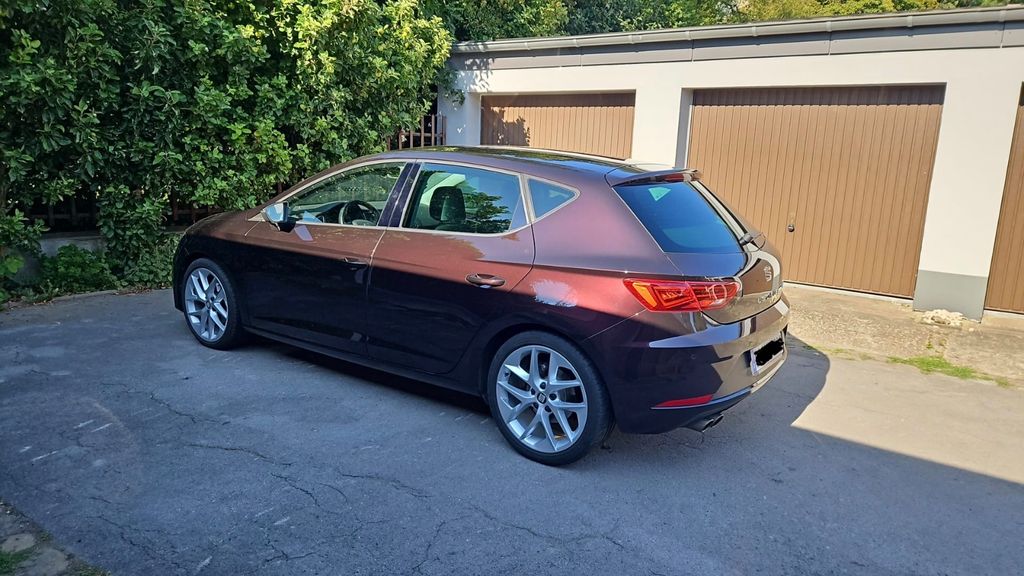 Seat Leon 73.325 km 13.100 &euro; Gelsenkirchen 45897