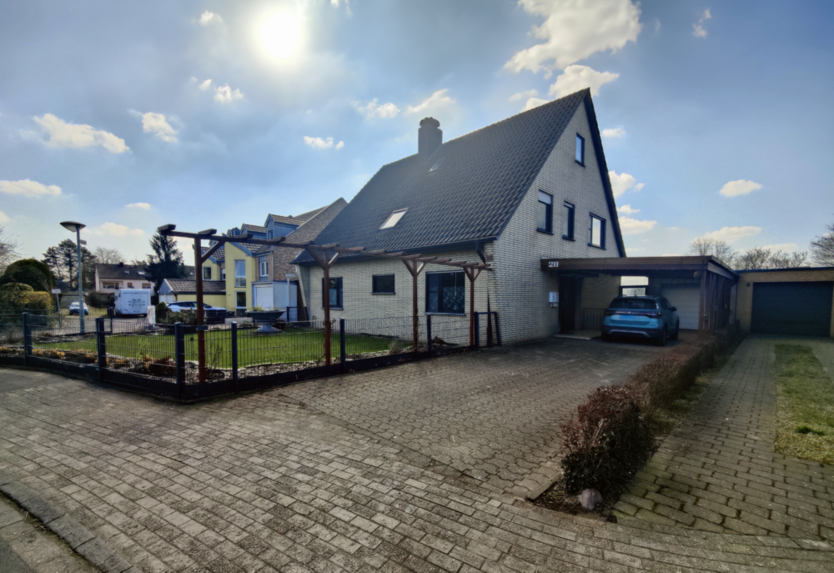 Haus zum Kaufen in Rheinberg 390.000 € 208 m²