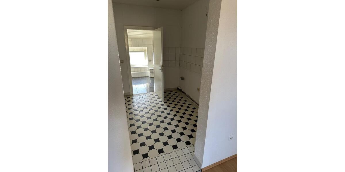 Dachgeschoßwohnung Oberhausen Osterfeld - 2 Zimmer, 70 m&sup2;, 400&euro; | Angebot:26178556