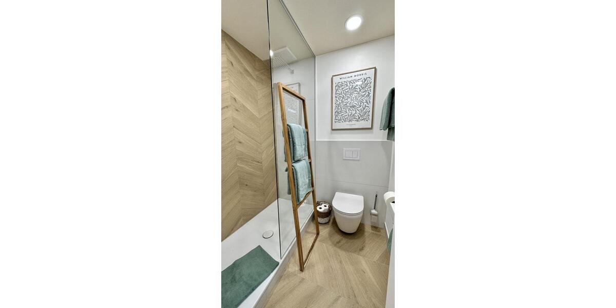 Etagenwohnung Düsseldorf Oberbilk - 2 Zimmer, 40 m&sup2;, 990&euro; | Angebot:25349472