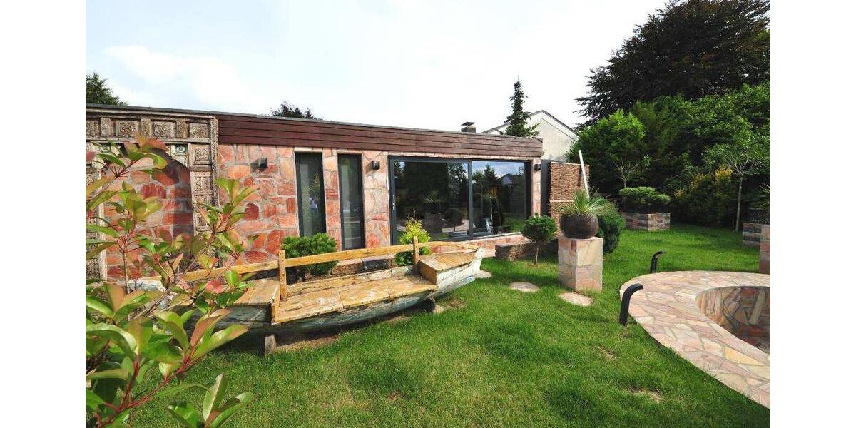 Einfamilienhaus Essen Stadtkern - 7 Zimmer, 350 m&sup2;, 300&euro; | Angebot:25297601