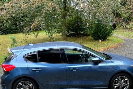 Ford Focus 68.000 km 18.100 € Bochum 44869