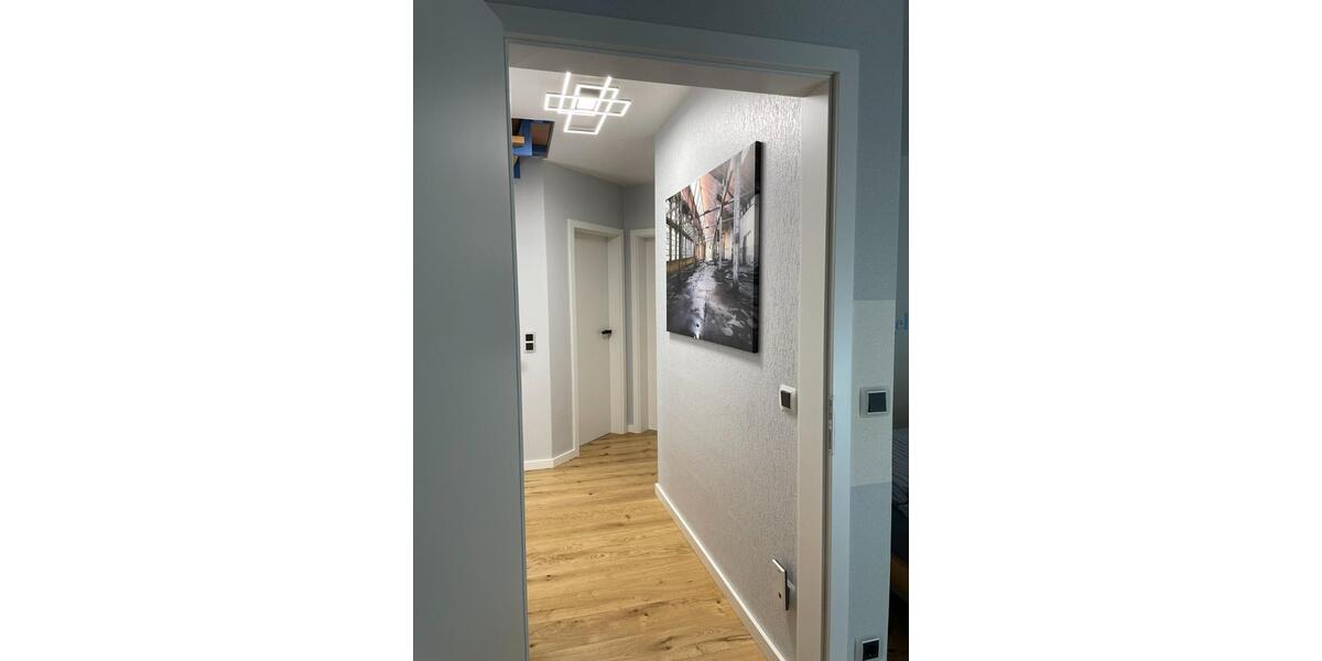 Modernes RMH mit Smart Home, hochw. Ausstattung und gepfl. Garten 5 zimmer