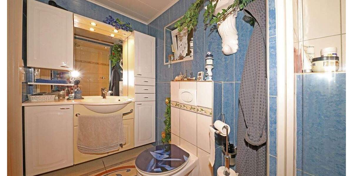 Reihenmittelhaus Düsseldorf Lierenfeld - 3 Zimmer, 130 m&sup2;, 425.000&euro; | Angebot:25631739