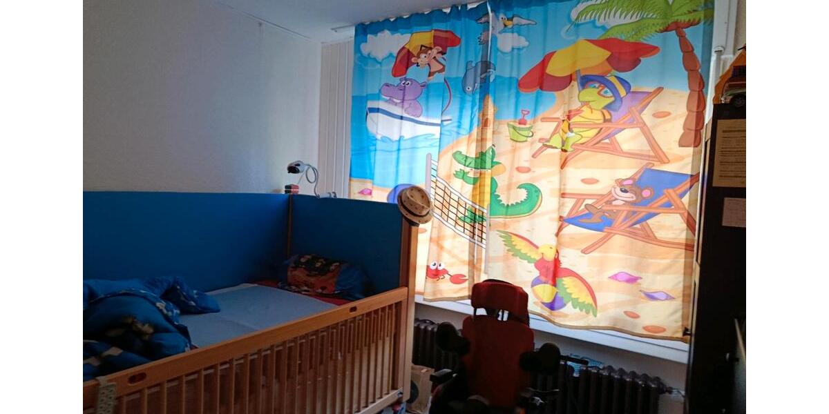 Erdgeschoßwohnung Duisburg Rheinhausen - 4 Zimmer, 95 m&sup2;, 1.100&euro; | Angebot:26384335