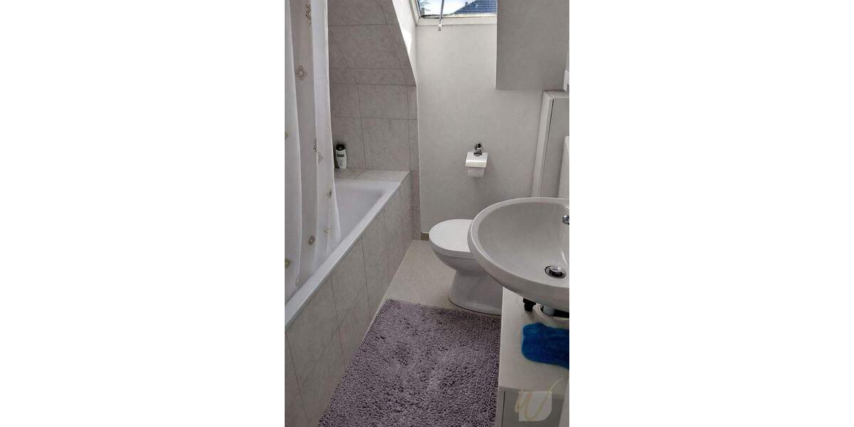 Etagenwohnung Velbert Mitte - 5 Zimmer, 119 m&sup2;, 175.000&euro; | Angebot:25357134