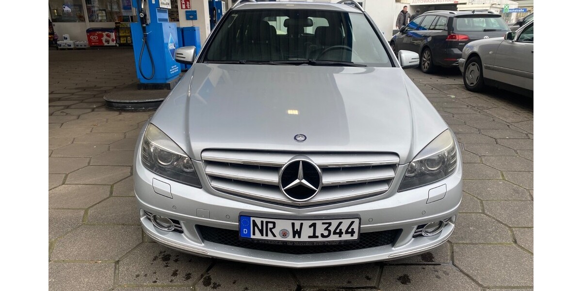 Mercedes-Benz C 350 185.000 km 8.000 &euro; Düsseldorf 40213