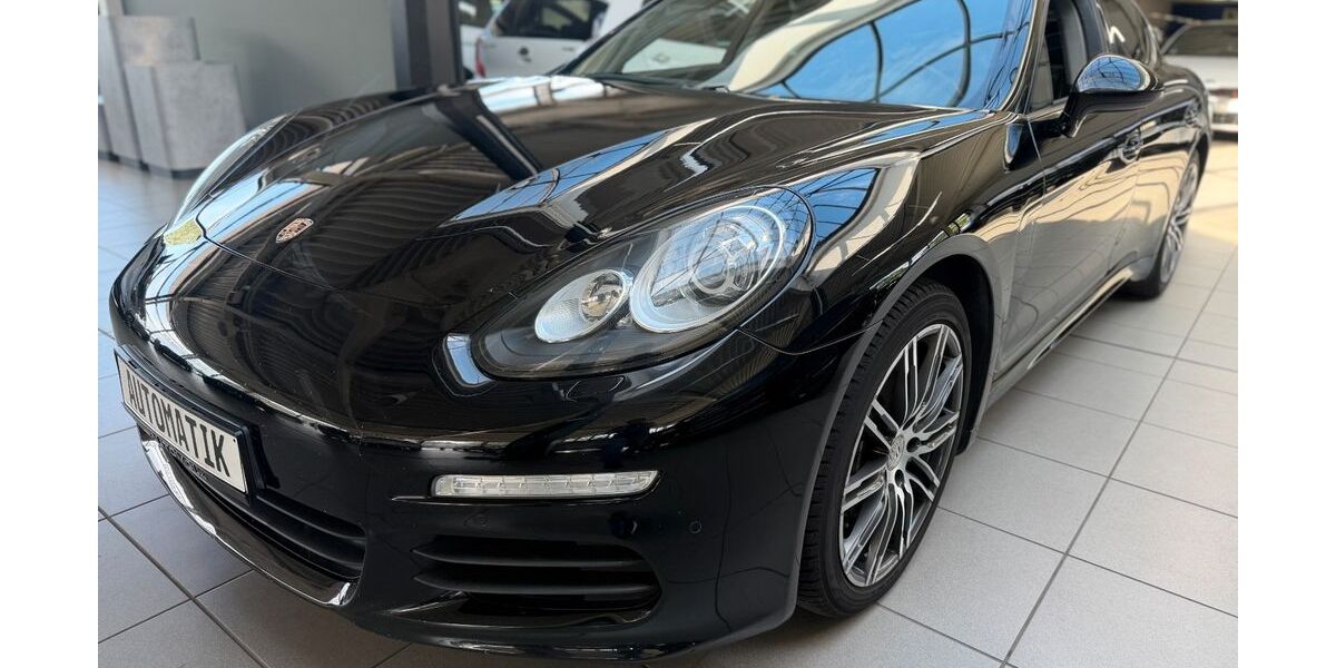 Porsche Panamera 232.000 km 24.850 &euro; Bottrop 46236